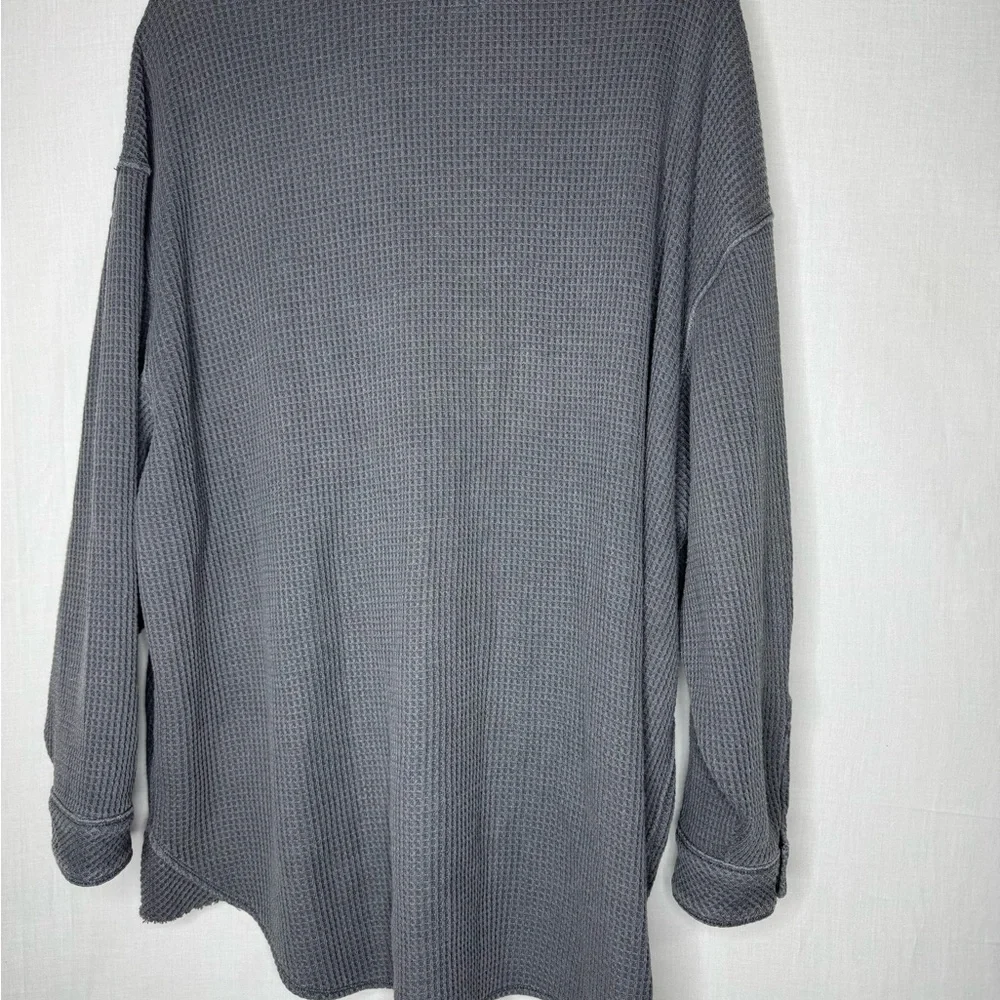 Aerie Gray Button Down Shirt - Picture 7 of 9